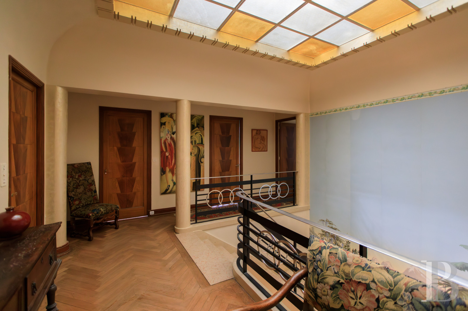 En Saône-et-Loire, à Mâcon, une villa et son jardin entièrement de style Art déco - photo  n°34